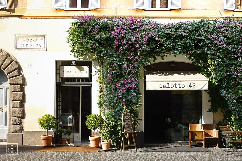 Most Stylish Bar in Rome: Salotto 42 | Travel Love Fashion